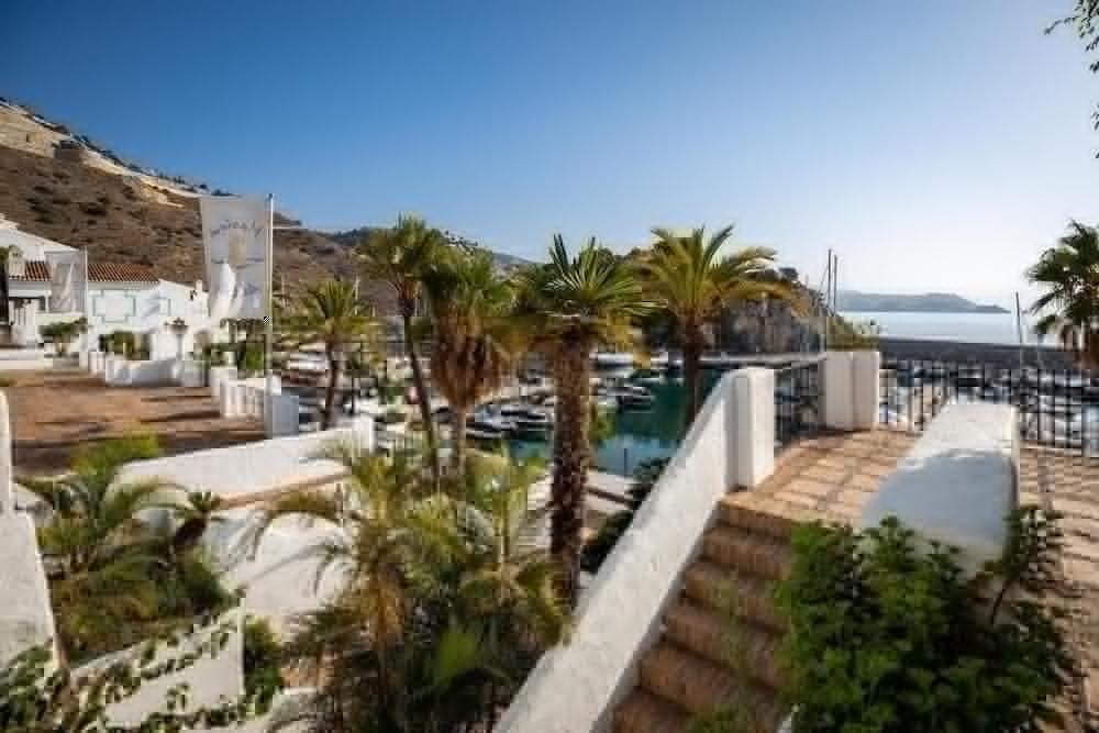 Apartamentos Marina Villages La Herradura  Exteriör bild