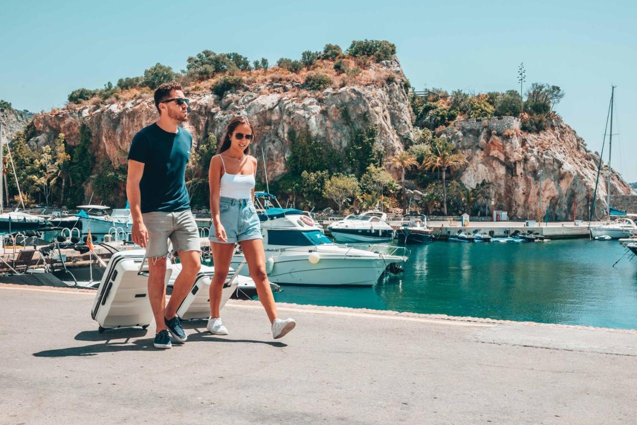 Apartamentos Marina Villages La Herradura  Exteriör bild