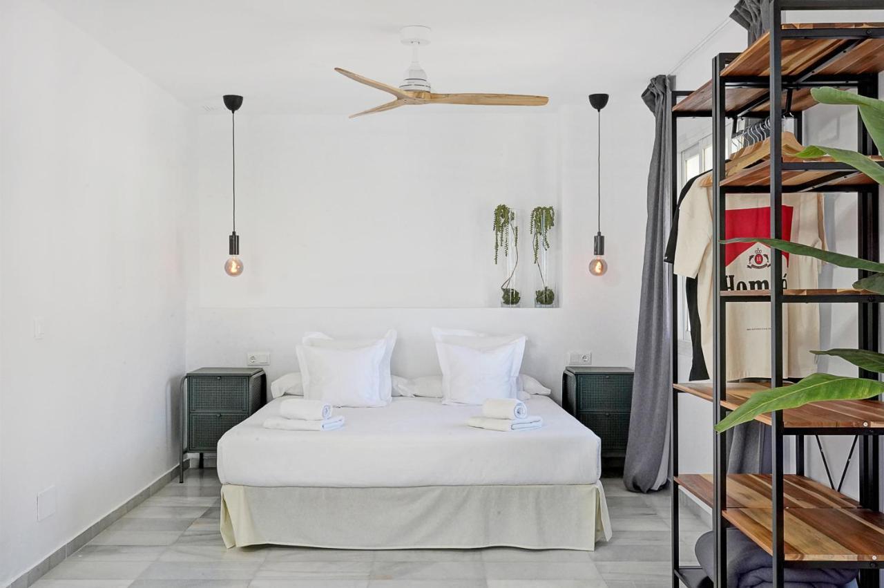 Apartamentos Marina Villages La Herradura  Exteriör bild