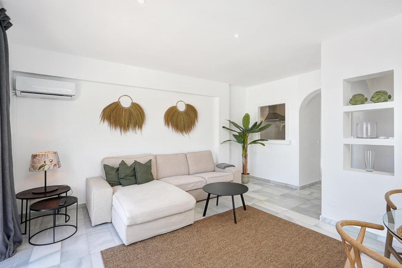 Apartamentos Marina Villages La Herradura  Exteriör bild